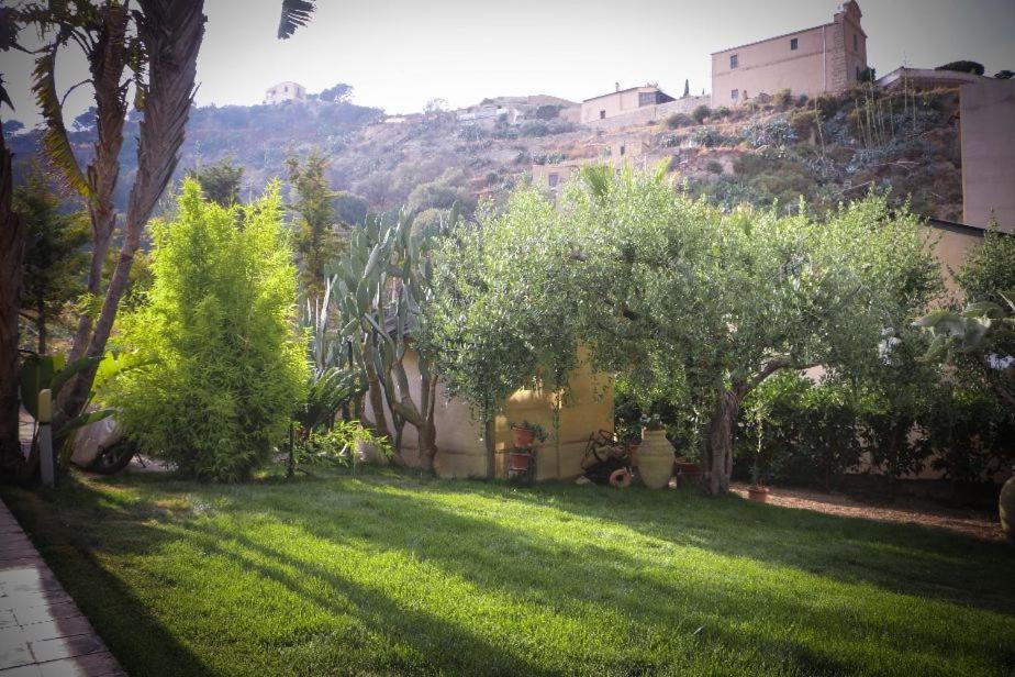 Il Grifo Hotel Licata Exterior photo